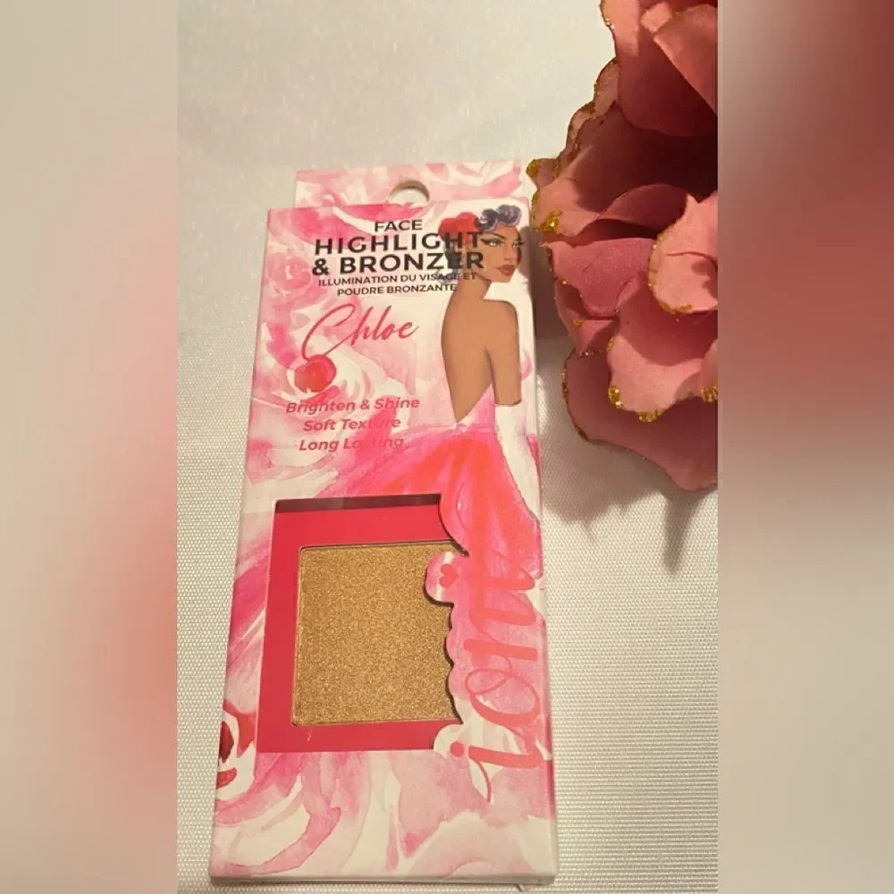 🛍️Face Highlight & Bronzer Brighten &Shine Soft Texture💥long lasting Chloe 3g